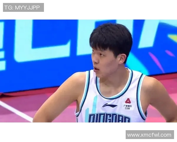 青岛队客场战胜吉林队杨瀚森砍下24分16篮板鲍威尔贡献双双助力胜利