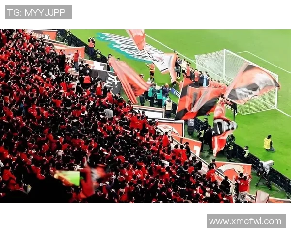 足球市场利好消息频传球迷热情高涨赛事期待不断升级